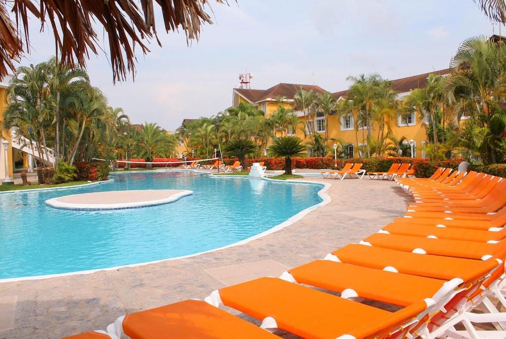 Hotel Palma Real Sambo Creek ภายนอก รูปภาพ
