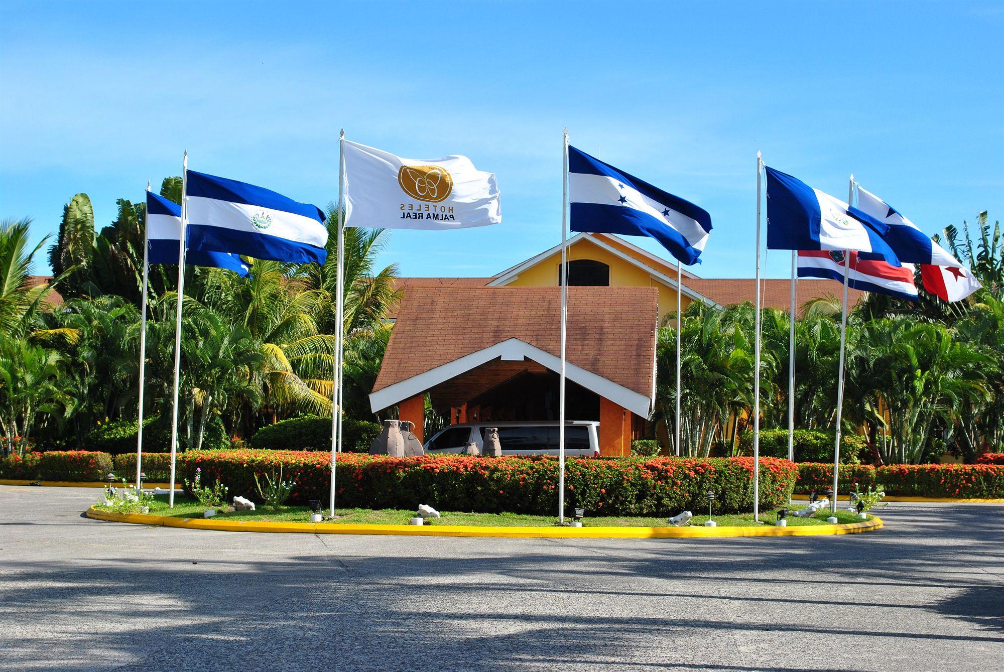 Hotel Palma Real Sambo Creek ภายนอก รูปภาพ